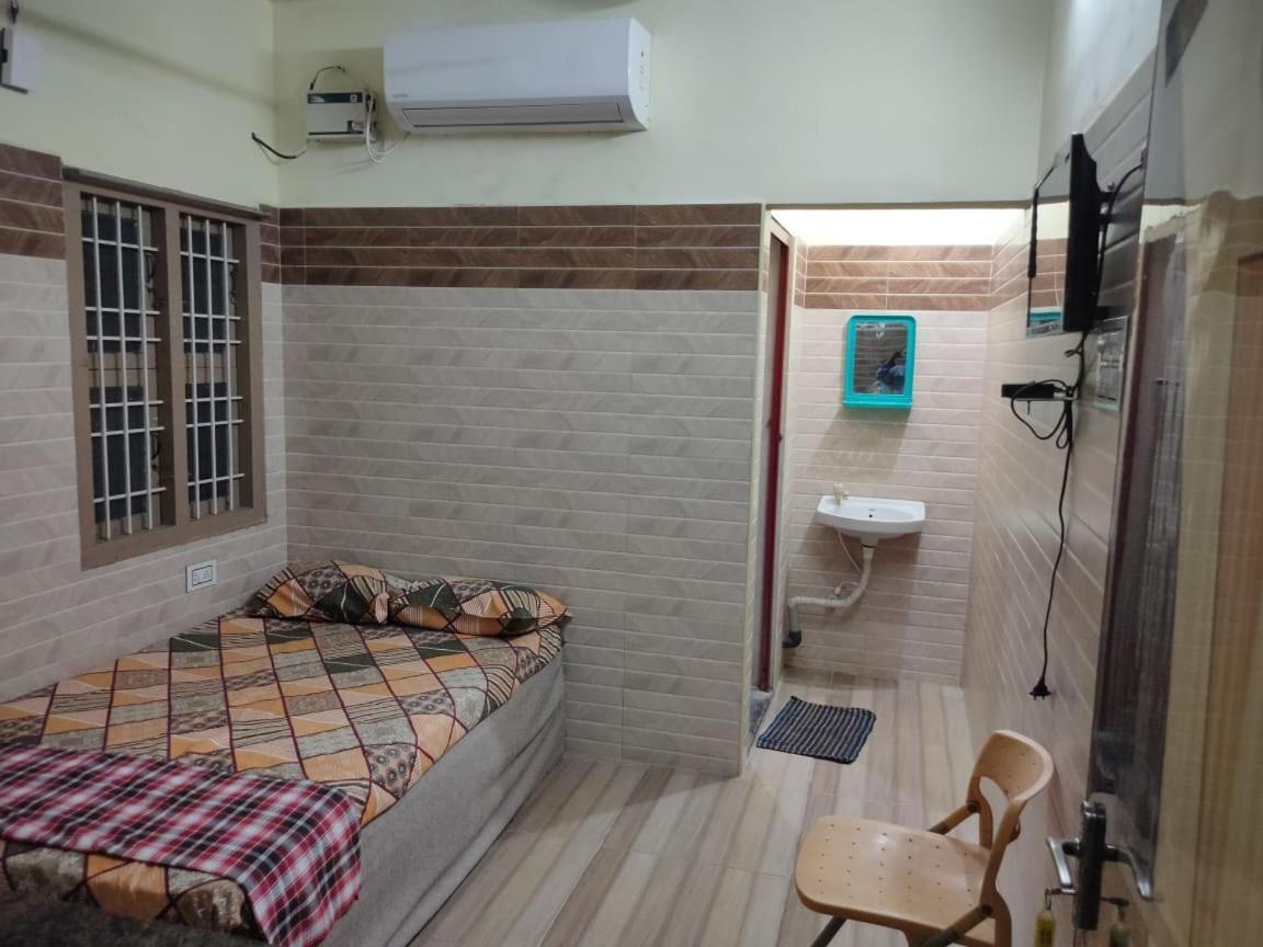 A Pousada Sri Vari Residency Vellore Exterior foto